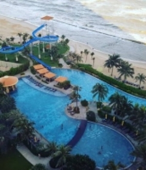 Hồ bơi Resort Hồ Tràm